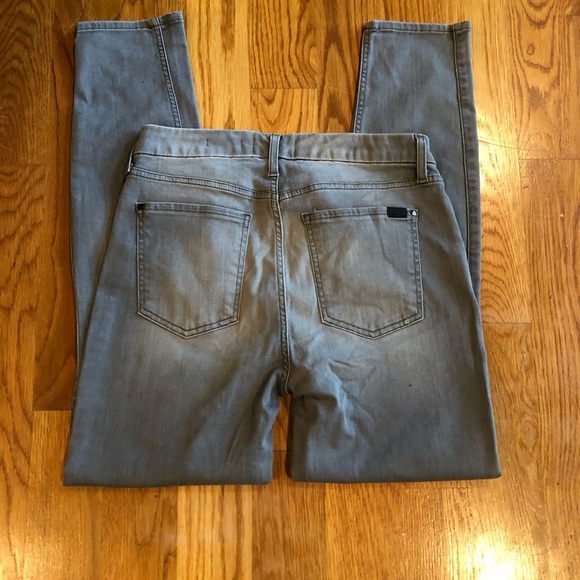 Like new Jen7 skinny jeans - Picture 2 of 3